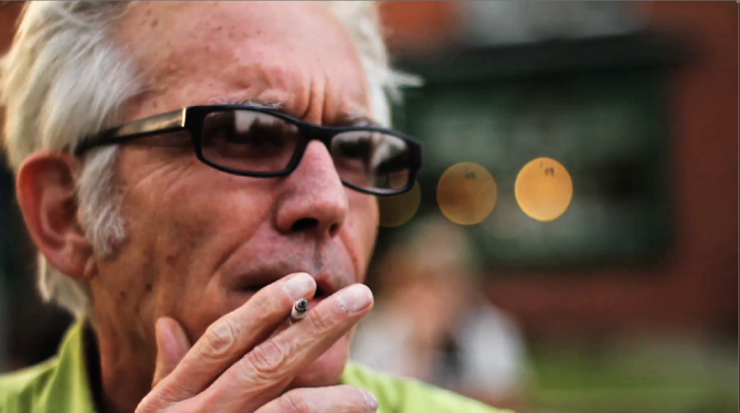 Previous / Next image (1 of